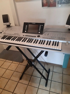 Tyros 4 Yamaha Absolut Neuwertig Bild 9