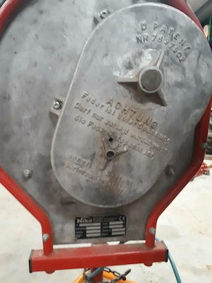 Schneidgerät peneumatisch, Felco Scheren, Obstbau, Weinbau Bild 5