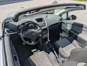 Peugeot 207 Bild 2