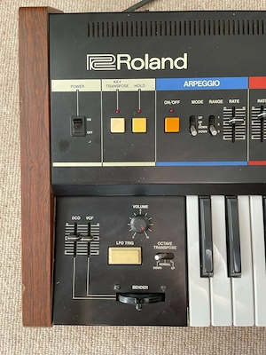 Roland Juno 60 Analog Synthesizer Bild 10