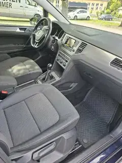 VW Golf sportsvan 1.6 tdi 110 ps Bild 3