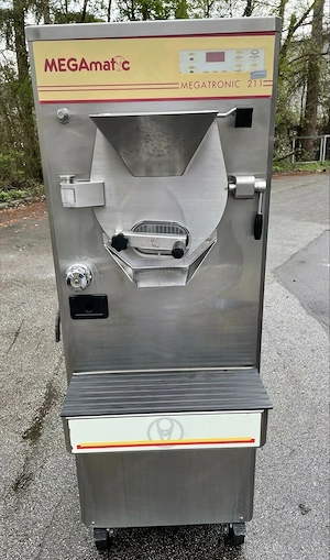 MEGAMATIC Megatronic 211 Eismaschine 