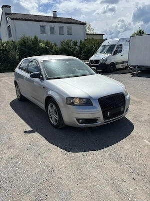 Audi A3 grau