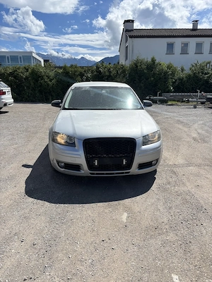 Audi A3 grau
