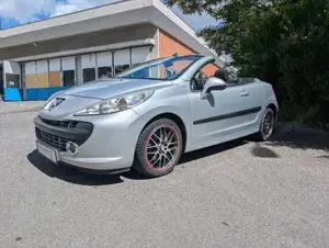 Peugeot 207cc 1,6 Turbo 150Ps Cabrio Roadster  Pickerl 10 26+4 Bild 2