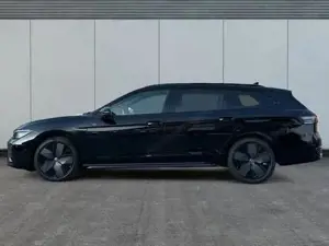 VW Passat Variant R-Line 4WD+PANO+AHK+HARMAN+NAVI+HUD+Matrix+ACC ... Bild 2