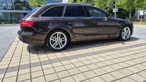 Audi A4 Avant 2.0TDI Bild 6