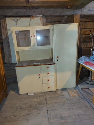 küchenschrank
