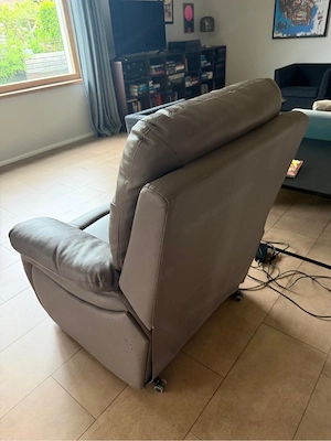 Elektrischer Relaxsessel Fernsehsessel Bild 3