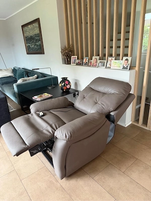 Elektrischer Relaxsessel Fernsehsessel Bild 4