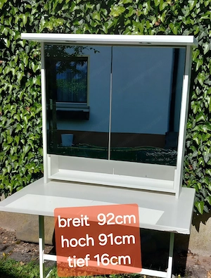 Spielschrank mit Beleuchtung 