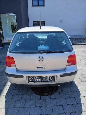 VW Golf 1700
