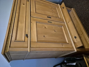 Echtholz Schrank Bild 3