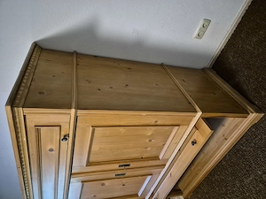 Echtholz Schrank Bild 4