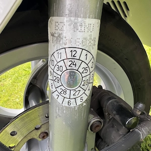 Piaggio Fly 50 2T Roller Moped weiß, fahrbereit  Bild 6