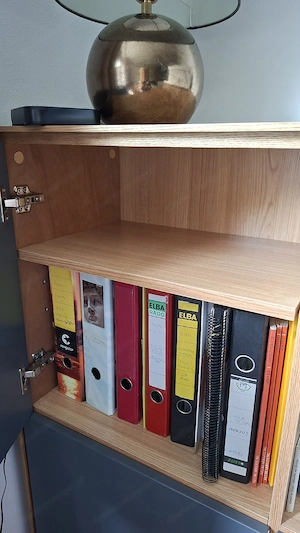 Toller Wohnzimmer- Büroschrank Bild 4