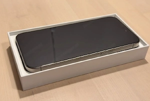 Apple iPhone 15 Pro Max  Bild 2