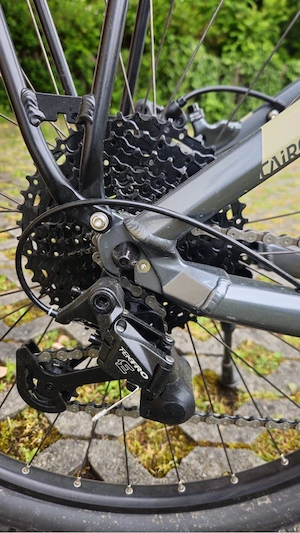 e-bike mit Korb Bild 4