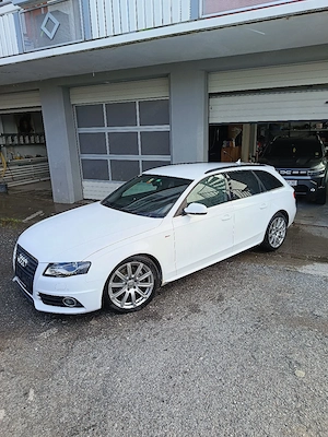 Audi A4 Quattro 2.0 TDI S Line Bild 4