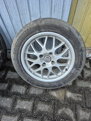 volvo , hyundai  Bild 3