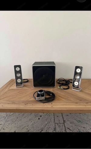 Logitech Z4 2.1 Sound System für PC Lautsprecher Bild 2