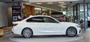BMW 330 Bild 5