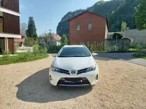 Toyota Auris Bild 2