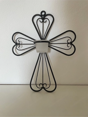 Kreuz mit Teelichthalter