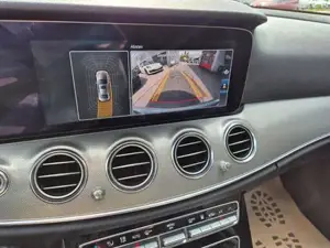Mercedes-Benz E 220 Bild 16
