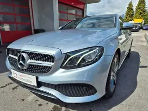 Mercedes-Benz E 220 Bild 5