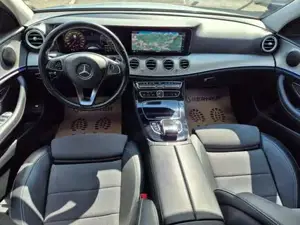 Mercedes-Benz E 220 Bild 14