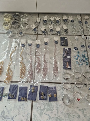 Schmuck Restposten Modeschmuck Flohmarkt Starterpaket Ohrringe Armreifen Markt Verkauf S4 Bild 3