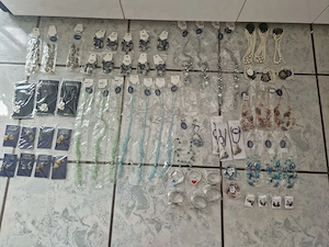 Schmuck Restposten Modeschmuck Flohmarkt Starterpaket Ohrringe Armreifen Markt Verkauf S5