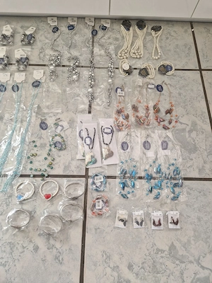 Schmuck Restposten Modeschmuck Flohmarkt Starterpaket Ohrringe Armreifen Markt Verkauf S5 Bild 5