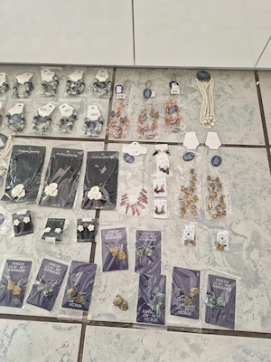 Schmuck Restposten Modeschmuck Flohmarkt Starterpaket Ohrringe Armreifen Markt Verkauf S6 Bild 4