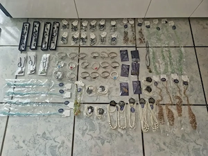 Schmuck Restposten Modeschmuck Flohmarkt Starterpaket Ohrringe Armreifen Markt Verkauf S7