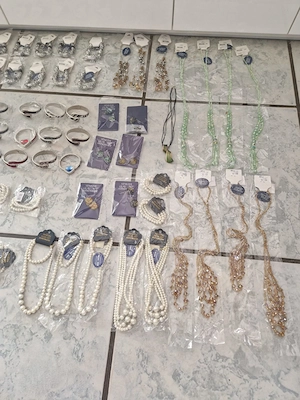 Schmuck Restposten Modeschmuck Flohmarkt Starterpaket Ohrringe Armreifen Markt Verkauf S7 Bild 4