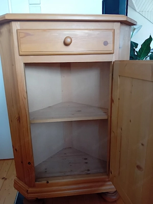 Eckkomode aus Holz  Bild 2