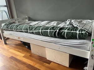 Bett - Standardgröße Einzelbett, weiß