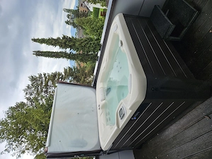 Premium Whirlpool für 3 Personen