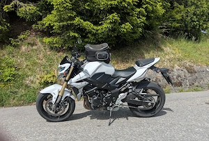 Suzuki GSR 750 baugleich wie Suzuki GSX - S 750 Bild 3