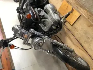 Harley-Davidson Sportster XL883C Chopper_Cruiser Bild 2