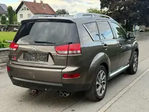 Citroen C-Crosser 2.2 Hdi Automatik 7-Sitzer 4x4  Bild 2