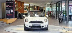 MINI Cooper S Bild 2