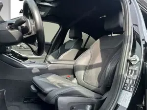 BMW 320i xDrive M Sportpaket Pro // Anhängerkupplung // elektr. Sitze // Bild 10