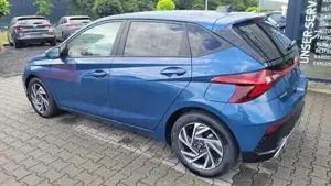 Hyundai i20 Family Family*Navi*Shzg*Lhzg*PDC*Cam*16Zoll*ACA... Bild 6