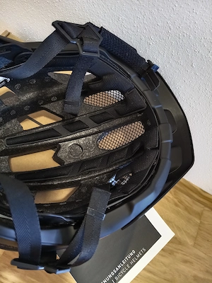 neuer Radhelm, Cube MTB Pathos Bild 4
