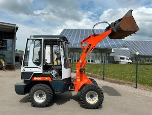 Kubota Radlader Hoflader Bild 4