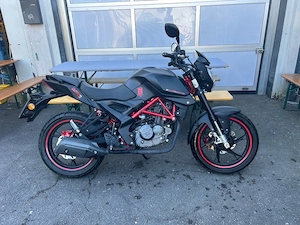 Motorrad Generic 125 Bild 5