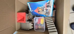 Playmobil Burg plus Gebäude inkl. Pferde, Figuren und Waffen